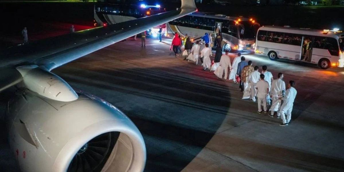 Regresan a Colombia 101 personas deportadas de Estados Unidos
