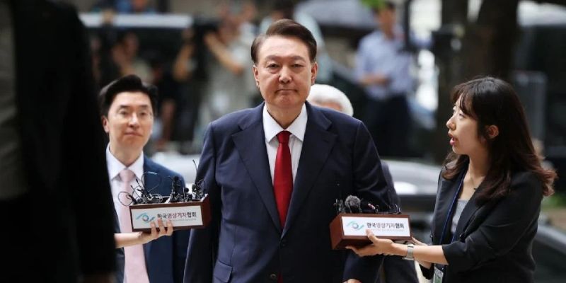 Dictan cadena perpetua al expresidente de Corea del Sur por su imposición fallida de la ley marcial