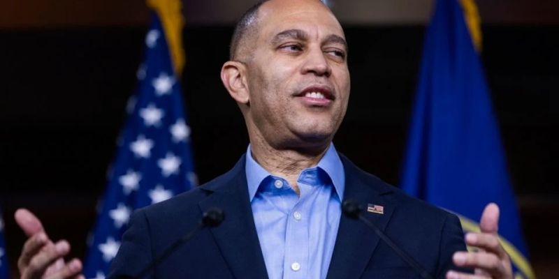 Demócratas piden votar una resolución para evitar que Trump entre en guerra con Irán