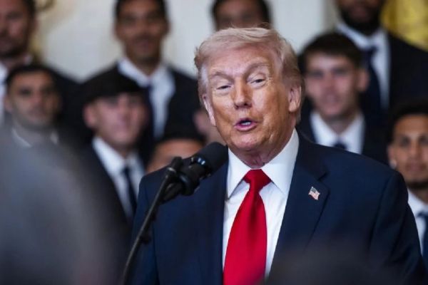 EU considera presentar cargos criminales contra líderes cubanos