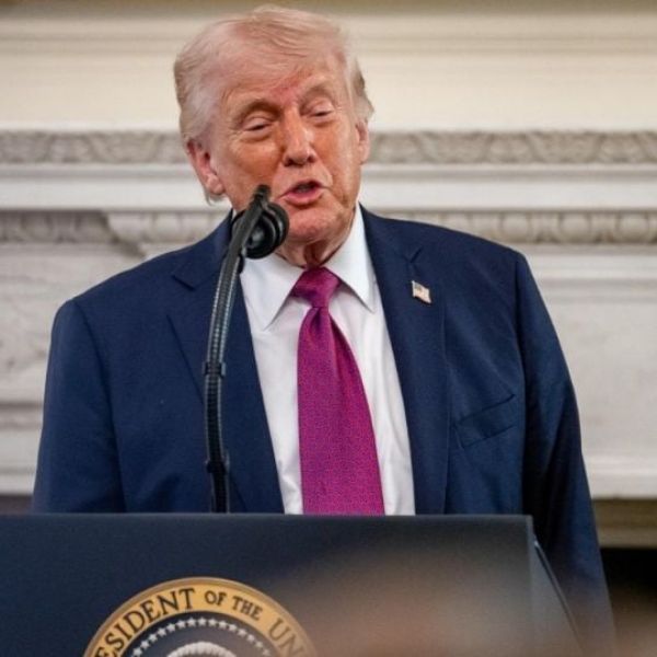 Trump afirma que Irán ha insistido a EU en reabrir el estrecho de Ormuz