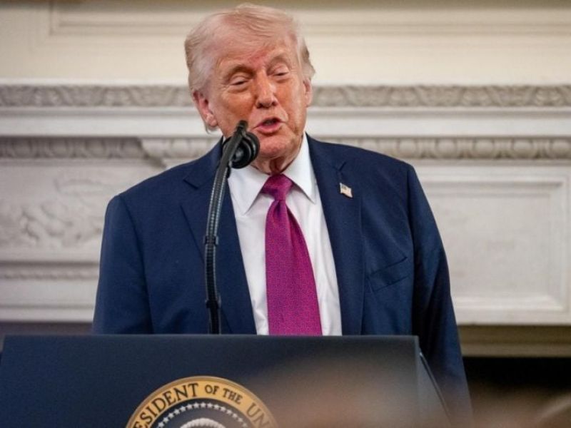 Trump afirma que Irán ha insistido a EU en reabrir el estrecho de Ormuz