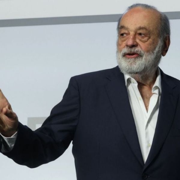 Carlos Slim advierte que la baja producción de Pemex y la pobreza son unos de los problemas que enfrenta México