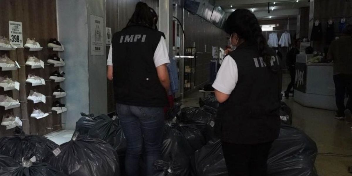 Sheinbaum propone cárcel para quien venda mercancía falsa en puestos semifijos y locales comerciales