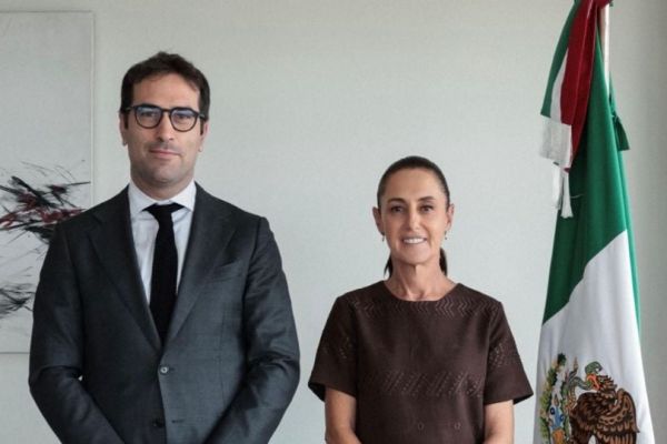 Sheinbaum se reúne con el vicepresidente primero del gobierno de España tras conversación virtual por bloqueos de la CNTE
