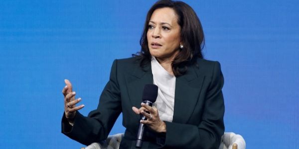 Kamala Harris proyecta una victoria para los demócratas en las elecciones de noviembre