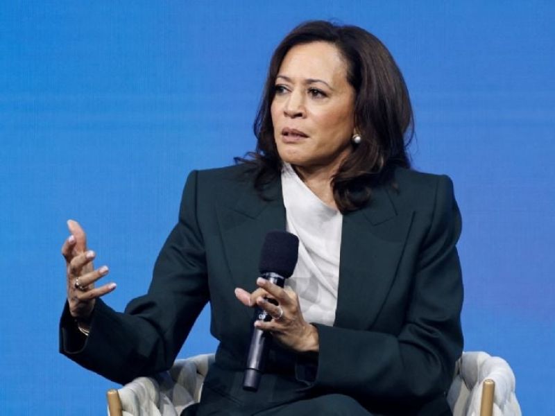 Kamala Harris proyecta una victoria para los demócratas en las elecciones de noviembre
