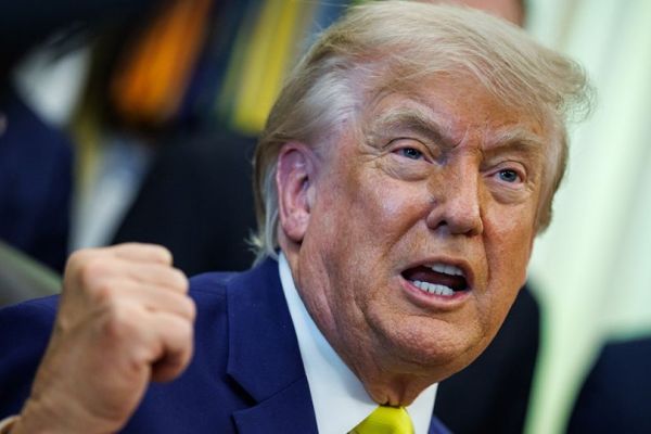 Trump espera que Musk done acciones de SpaceX para su programa de ahorro infantil