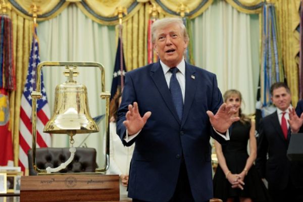 Trump revela que estuvo pendiente del juego entre México e Inglaterra