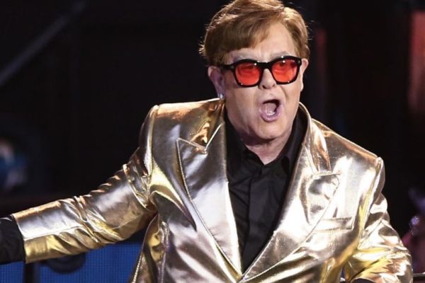 Elton John anuncia dos conciertos en México por su despedida de los escenarios