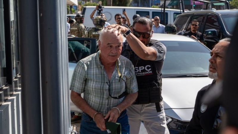 Ingresan a la FGR en Baja California al exgobernador Ernesto Ruffo tras su detención por presunto “huachicol” fiscal