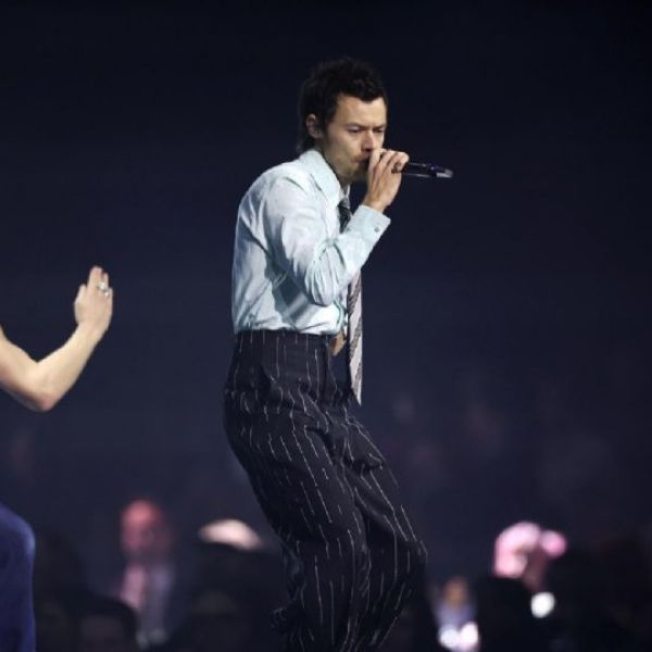 Harry Styles cancela concierto programado para este martes en Brasil por un 