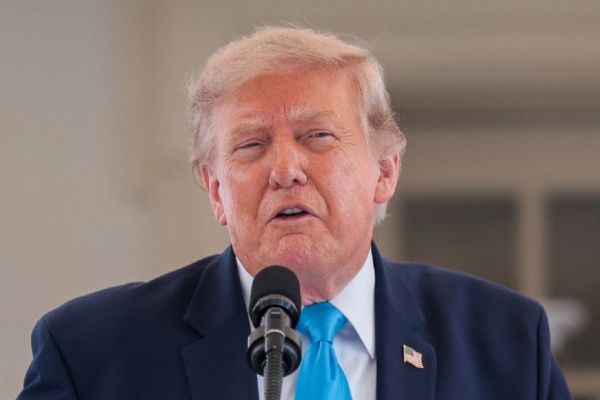 Trump asegura que en EU ocurrirá lo mismo que en Ceuta si los republicanos pierden las elecciones de 2028