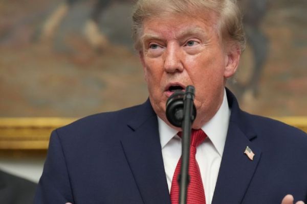 Trump busca que el “Día D económico” contra Irán lo obligue a poner fin a su programa nuclear y reabrir Ormuz