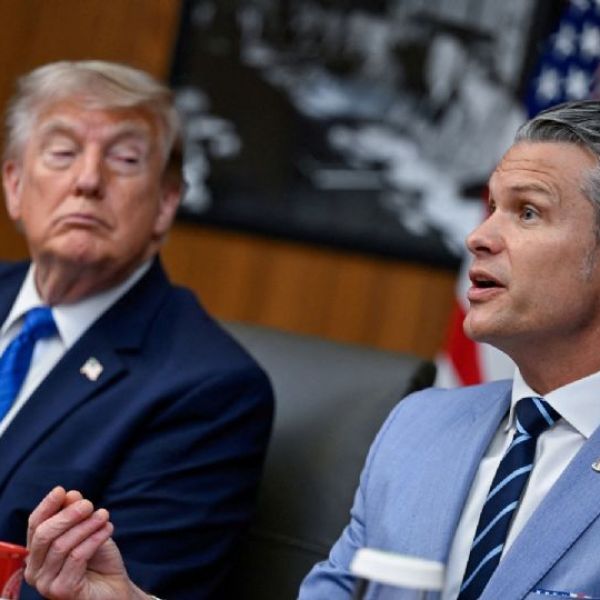 Pete Hegseth encabeza purga en el Pentágono tras destituir al 10% de altos mandos militares