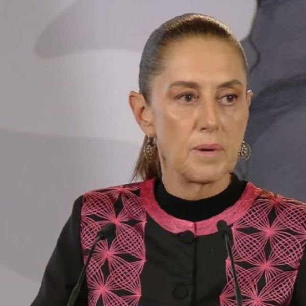 Sheinbaum niega llamadas del expresidente para dictarle línea