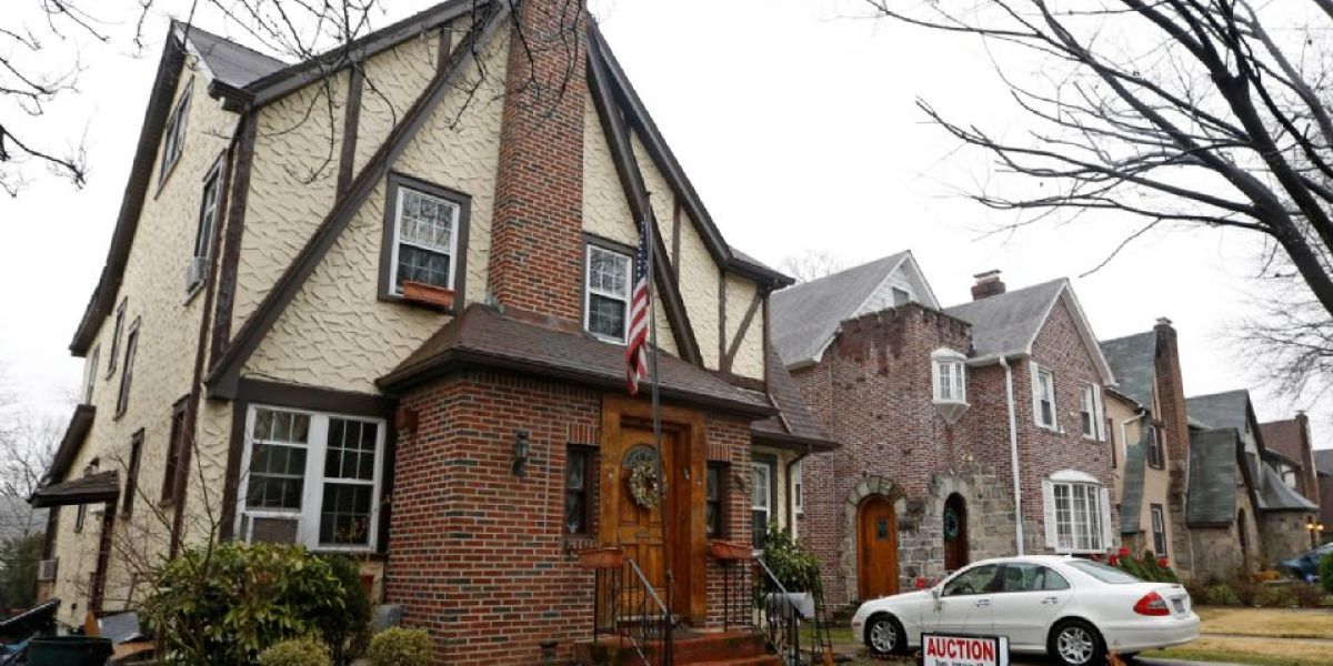 Se vende por casi 2 millones de dólares la casa donde creció Donald Trump en Nueva York