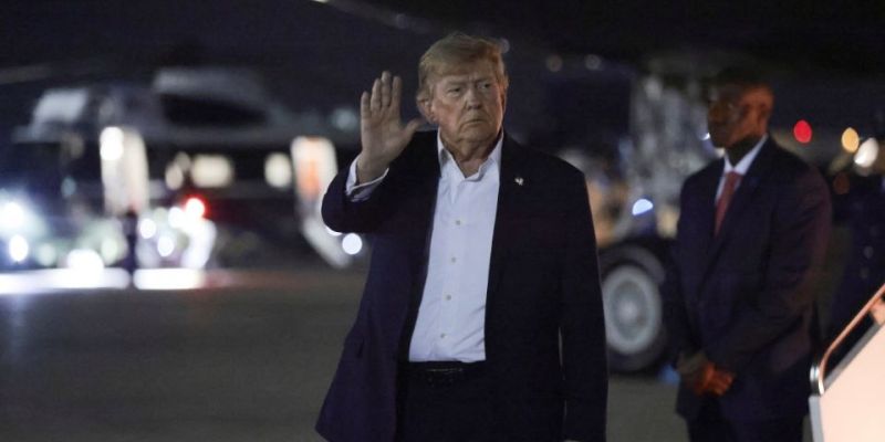 Trump rechaza propuesta de alto al fuego de Irán y evalúa reanudar bombardeos en noviembre