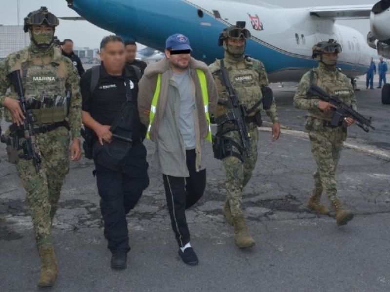 Trasladan a CDMX al “Capitán Sol”, pieza clave en la red de “huachicol” de los hermanos Farías