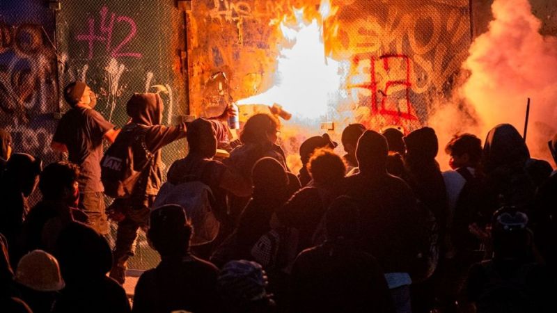 Marcha del 2 de octubre en CDMX deja 18 lesionados y destrozos por grupos de choque