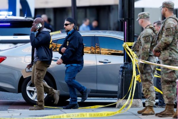Agente de la Guardia Nacional fallece tras ser atacada en Washington