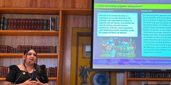 Destaca alumna de la UAT en proyecto de BANXICO