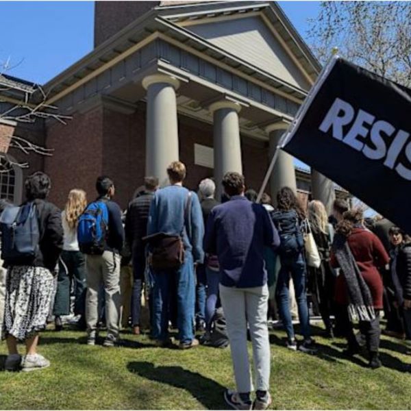 Harvard demanda al Gobierno de EE.UU. tras congelamiento de fondos federales