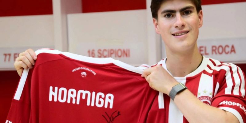 Hormiga González pierde el invicto con Olympiacos
