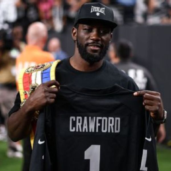 Terence Crawford en MNF luego de derrotar a Canelo Álvarez