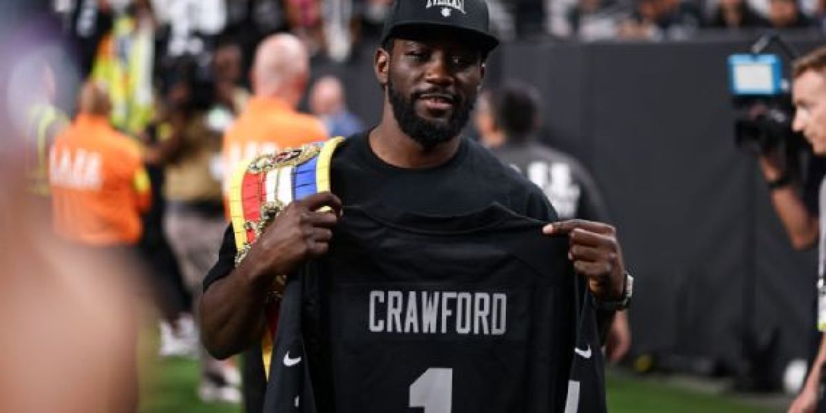 Terence Crawford en MNF luego de derrotar a Canelo Álvarez