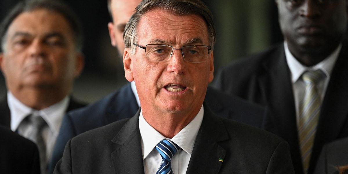 Citan a Bolsonaro para declarar sobre su intento de golpe de Estado en Brasil