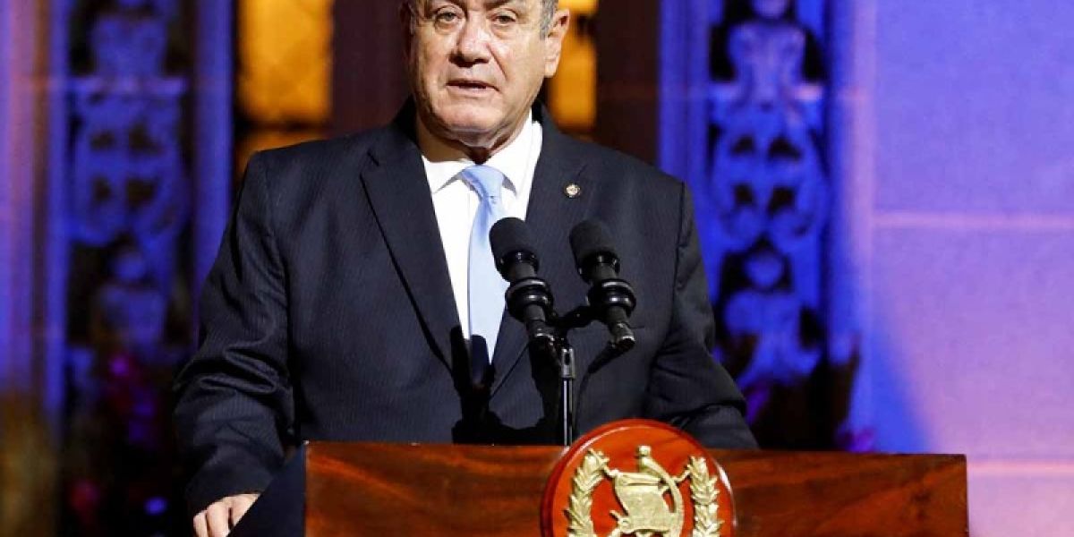 Presidente de Guatemala no participará de Cumbre de las Américas