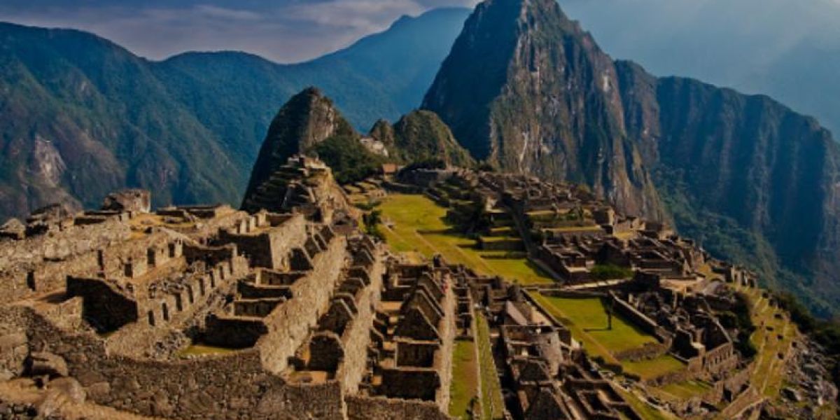Perú evalúa cierre temporal de Machu Picchu por protestas