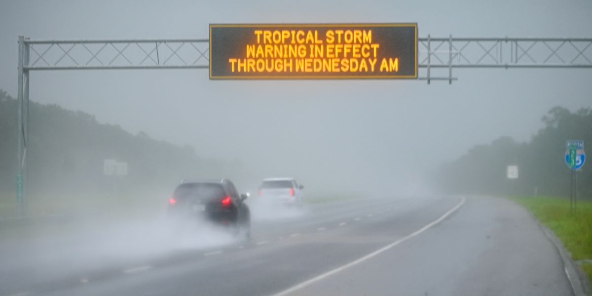 Tormenta Debby causa 4 muertos y alerta de ‘inundaciones catastróficas’ en EU