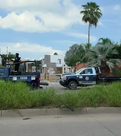 Despliegan operativo junto a casa de gobernador Rocha Moya