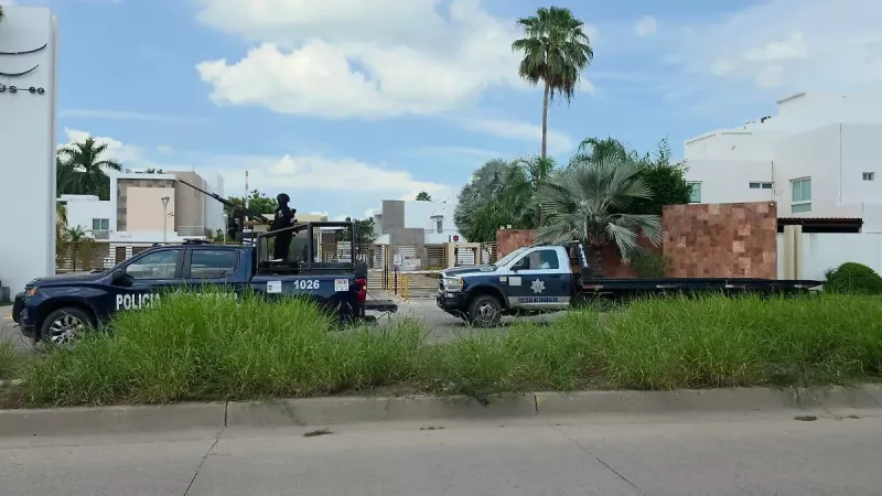 Despliegan operativo junto a casa de gobernador Rocha Moya