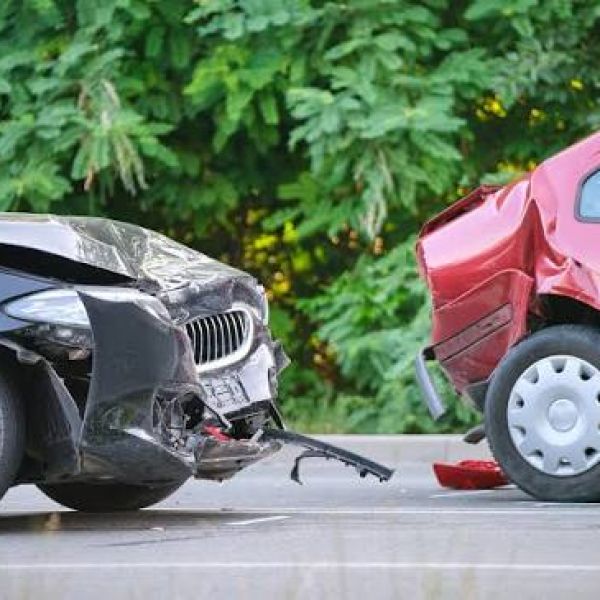 Un Choque Puede Dejar Mucho Más que Daños en el Auto