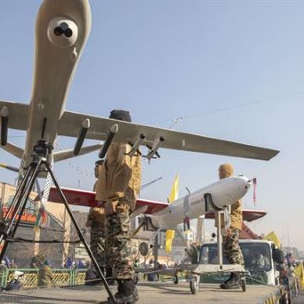 Irán incorpora mil drones a su arsenal en medio de las amenazas de Trump de un ataque al país