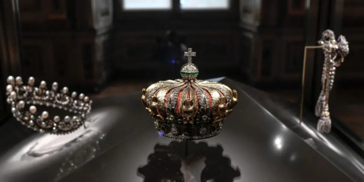 Estas son las joyas históricas robadas del Louvre en París