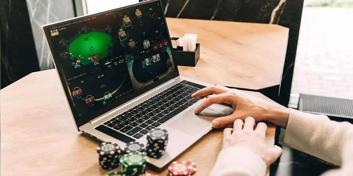 Quién desarrolla los juegos de un casino en línea y qué hace la plataforma que los reúne