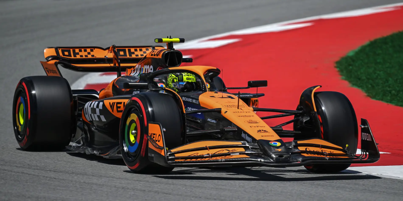 Lando Norris alarga el buen momento y domina la FP1 del GP de España por delante de Max Verstappen