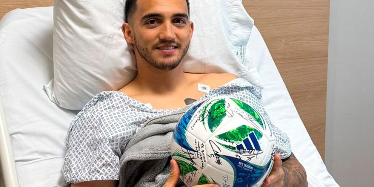 Luis Chávez es operado con éxito tras lesión en la Copa Oro