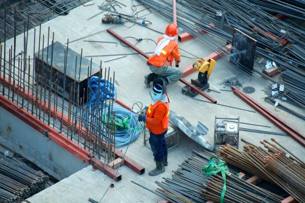 Renta de maquinaria ligera: clave para el ahorro en la industria de la construcción
