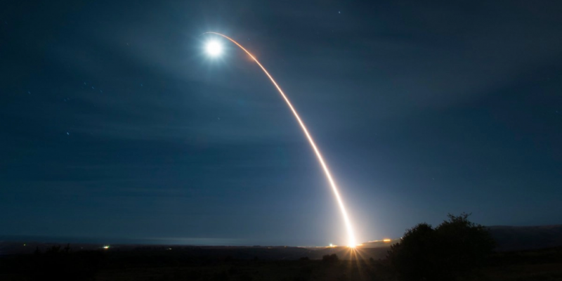 E.U. prueba misil nuclear desarmado