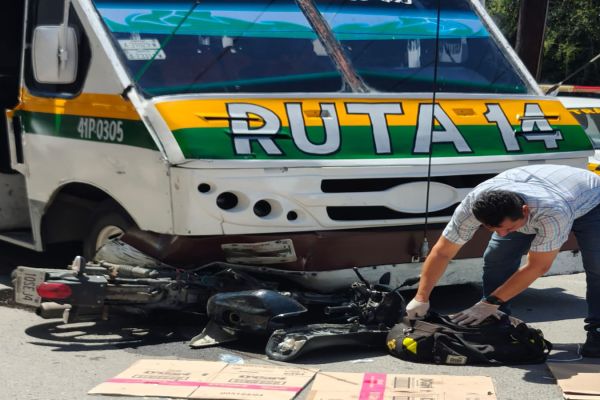 Buscan prevenir accidentes en motocicleta con campaña dirigida a padres de familia