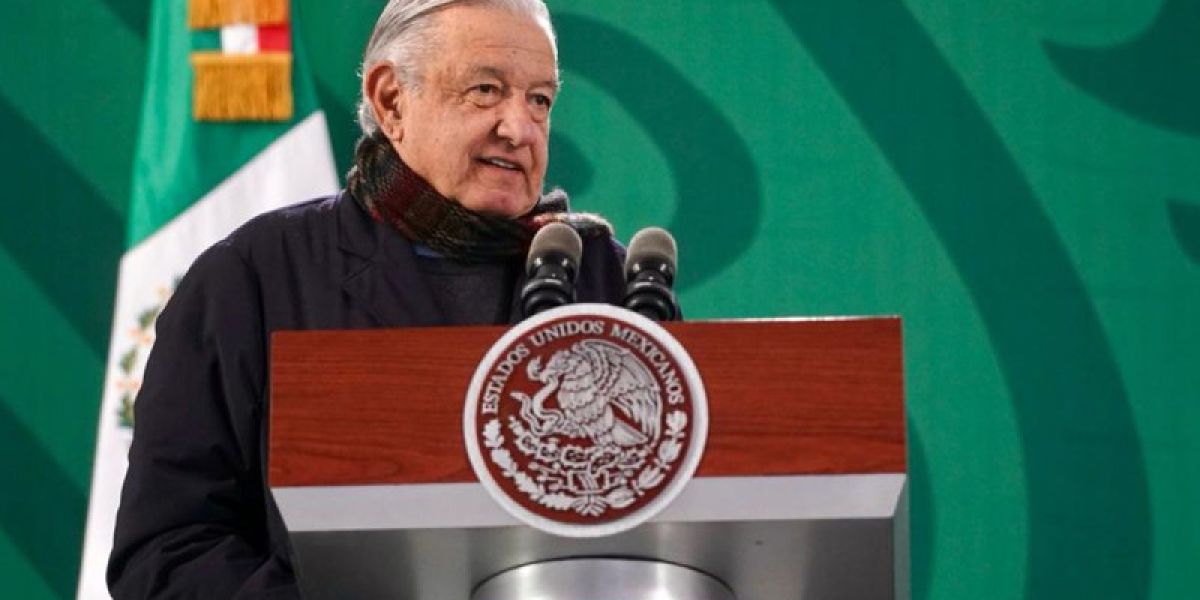 López Obrador analiza implementar tren de pasajeros México-Querétaro