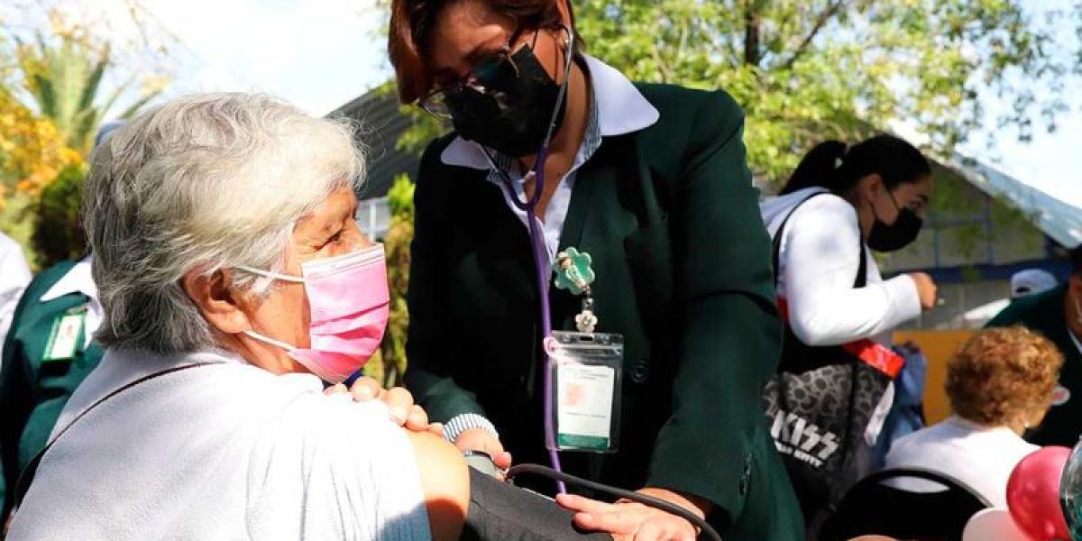 IMSS-Bienestar lanza convocatoria para contratar a enfermeras especialistas