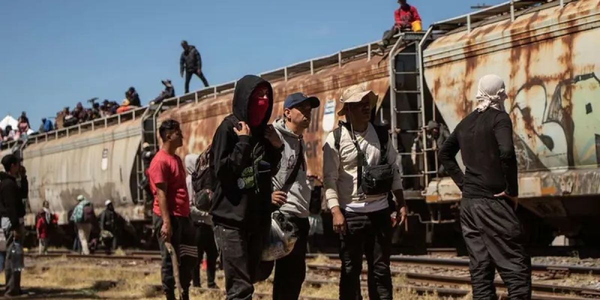 México, abierto a regresar migrantes de Cuba y Venezuela devueltos por EU