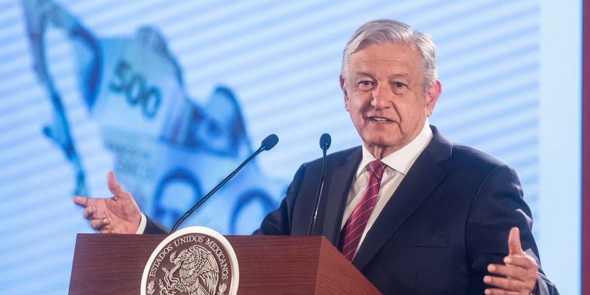 López Obrador celebra crecimiento económico y reducción de la inflación en el país