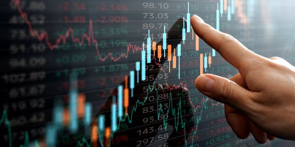 Prop trading: qué es, cómo funciona y qué evaluar antes de elegir una plataforma
